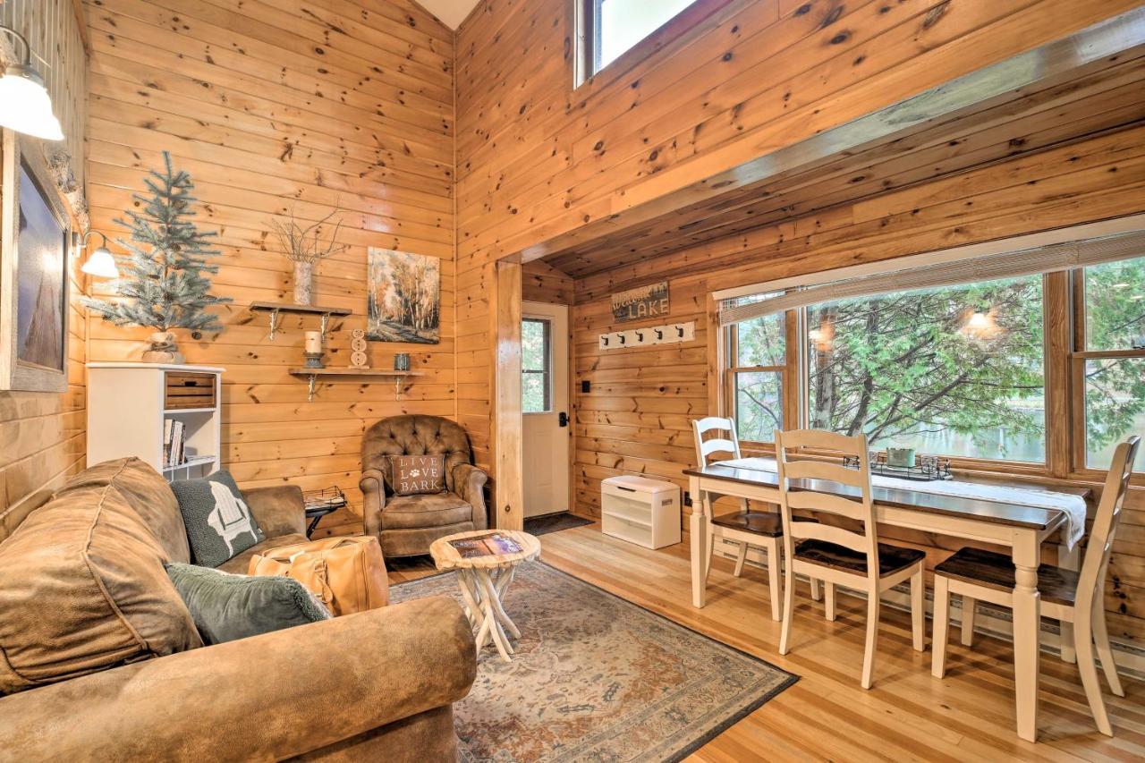 Pet-Friendly Adirondack Cabin With On-Site Lake Vila Saranac Lake Exterior foto