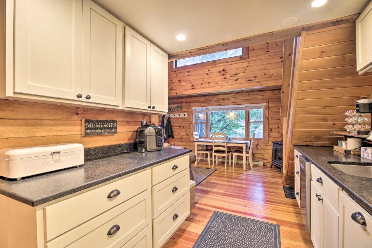 Pet-Friendly Adirondack Cabin With On-Site Lake Vila Saranac Lake Exterior foto